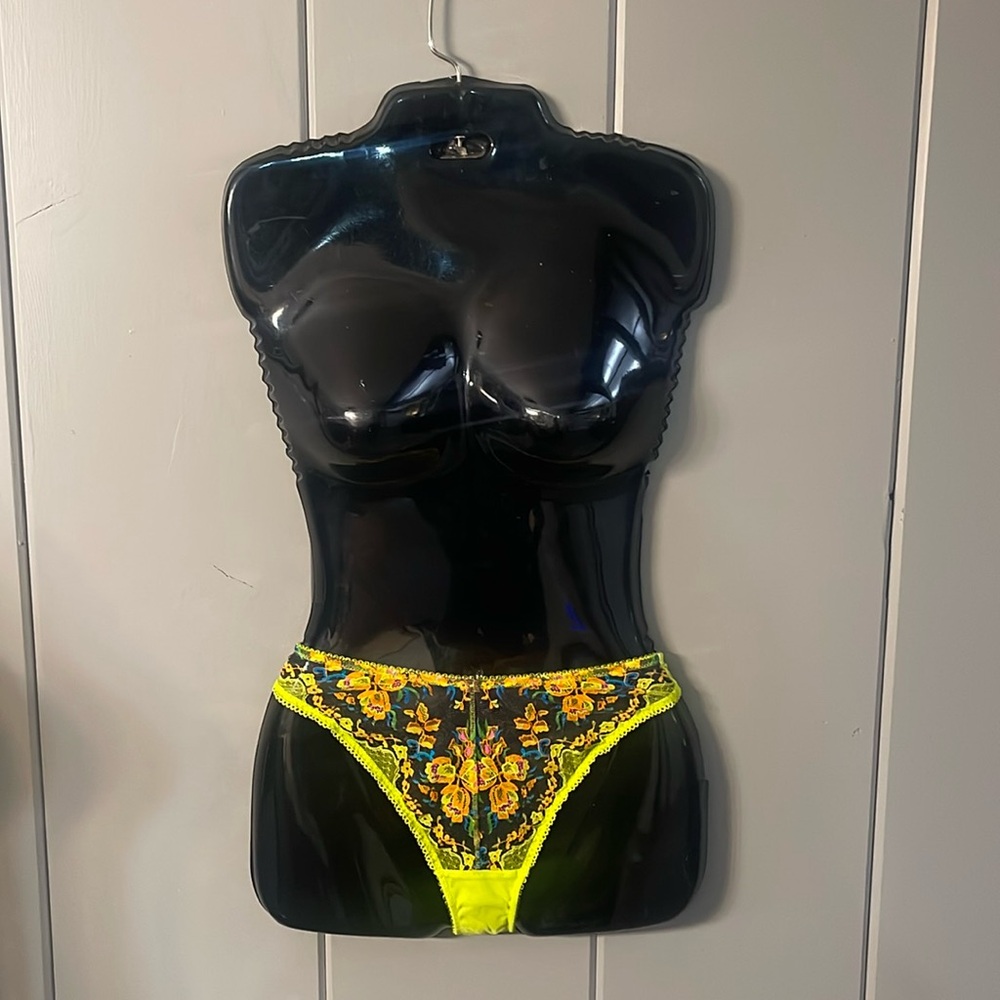 Savage X Fenty bikini panty Green Floral Mesh Whimsical Fairy Feminine Artsy